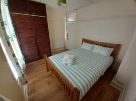 Sunshine, hotel in Hendon