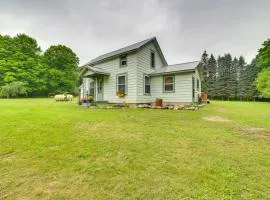 11 Mi to Lake Fife Farmhouse with Yard and Fire Pit!