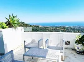 La Mairena - Duplex with Panoramic Sea Views
