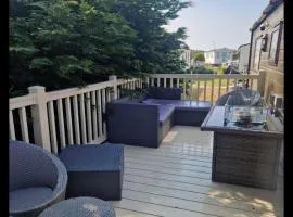 Modern caravan elm crescent Lyons robin hood