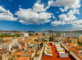 Hotel Panorama, hotel cerca de Aeropuerto de Olbia - Costa Smeralda - OLB, Olbia