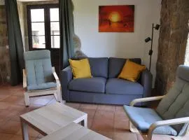 Casa-Palmeira-Quinta-da-Encavalada-relaxing-holiday-house-with-beautiful-view-and-swimmingpool