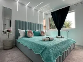 Elegant Escape Central Studio