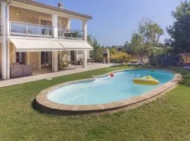 Villa can Costa by homevillas360