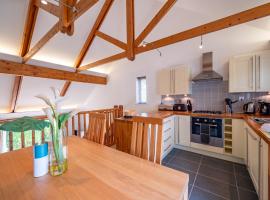 The Valley รีสอร์ทในPerranwell