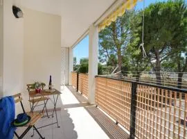 Silvia's Apartment with parking - 400m from sea