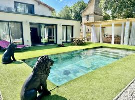 Chambre dans villa de standing, hotel in Montaigut-sur-Save