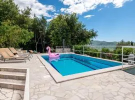 Holiday Home Lovorno Croatia