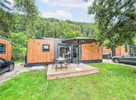 Holiday Home Tiny Haus SMALI by Interhome, hotel a Riedenburg