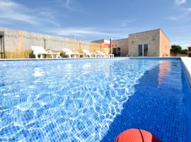 Holiday Home Vulelija Holiday Home by Interhome, hotell sihtkohas Benkovac