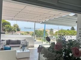 Casa Mazag&oacute;n con vistas al mar, hotel dengan hot tub di Mazagon