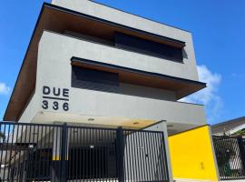Loft moderno próximo a Praia Grande e Centro Turístico, hotelli kohteessa Ubatuba