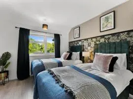 Spacious 4 Bed In Cambridge - Garden - Games Room