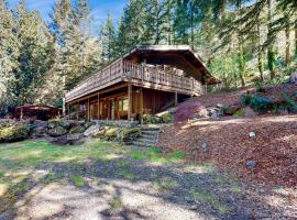 Kalama River Chalet, hotel in Kalama