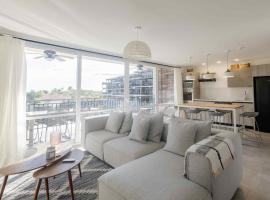 Charming & Spacious 2BR Condo E22 at Playa Venao, hotel i Playa Venao