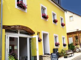 Tis Herberge, hotel di Minheim