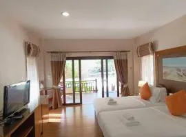 Chaithalay Khanom Resort