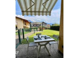 Apartment with garden and garage Dongo - Larihome A28, hotel v destinaci Dongo