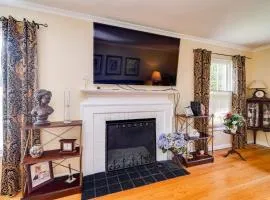 Little Palace West Kettering Retreat w-Patio