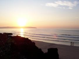 Ocean View, Hotel am Strand in Castlerock