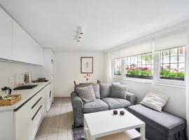 Cute Charming 1bed1bath Bebek Hidden Gem! #77, hotel v destinaci Istanbul