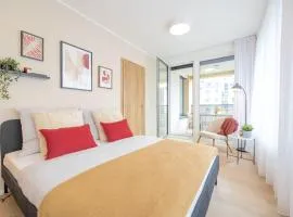 Bright 2BR - 4th floor, Balcony, Free Parking by Gravity Prague