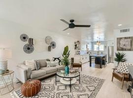 Luxury Condo In Old Town Scottsdale Wpool、スコッツデールのコンドミニアム