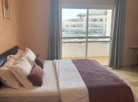 Superbe appartement marina agadir, hotel in Agadir