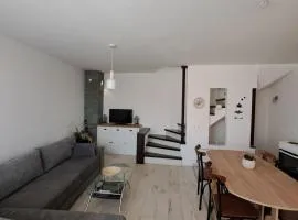 Triple Room with Terrace City View and Shared Bathroom - Rooms GEA