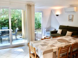 Domaine des Bains, serviced apartment in Vals-les-Bains