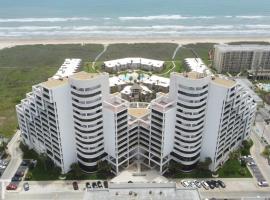 2-Level Beachfront Luxury - Sunchase IV - 326, hotel v destinaci South Padre Island