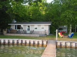 Birch Shores Resort - The Aspen Cottage