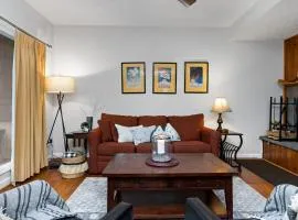 Condo At Wintergreen Walk To Slope, Pool Access