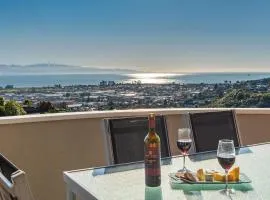 Sunny Bayview Retreat