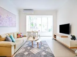 Charming 2BR in Basel Square by HolyGuest