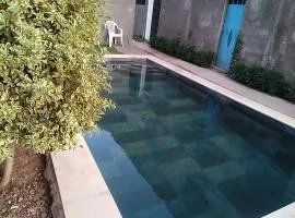Ourika Atlas vu panoramique avec piscine privée