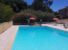 Gard mobilhome, hotel v destinaci Saint-Ambroix