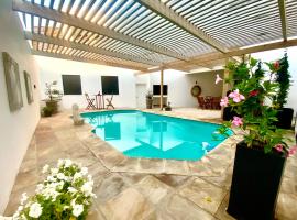 Dolphin Beach Summer Place, Hotel in Rand Rifles