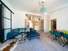 Elegant duplex, very well equipped, close to shops