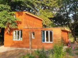 Gite de La Liambe - Maison en bois à la campagne, Hotel in Dommartin-lès-Cuiseaux