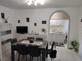 Casa Vacanza 6 posti letto - Grazia Home, hotel v destinaci Trinitapoli