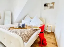 Schöne & gemütliche Wohnung direkt am Bahnhof