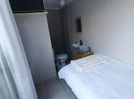 Cozy Business overnighter