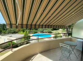 STUDIO HORIZON - SEA VIEW - POOL- Air Conditioner - Kitchen - Wifi -TV Train - Bus -