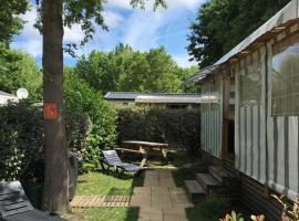 Mobilhome neuf au camping La Réserve, ξενοδοχείο σε Gastes