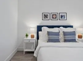 New! Few Minutes To Downtown, 10 To The Beach!