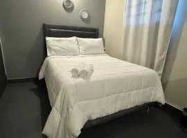 Dos habitaciones en el centro de Asunción solo efectivo guaranies
