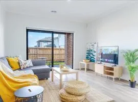 Charming 3BR Home with Study in Junction Village