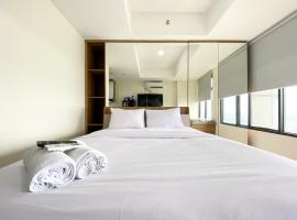 Cozy Living Studio Pollux Chadstone Apartment By Travelio, hôtel à Cikarang