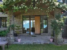Woodsmoke Retreat